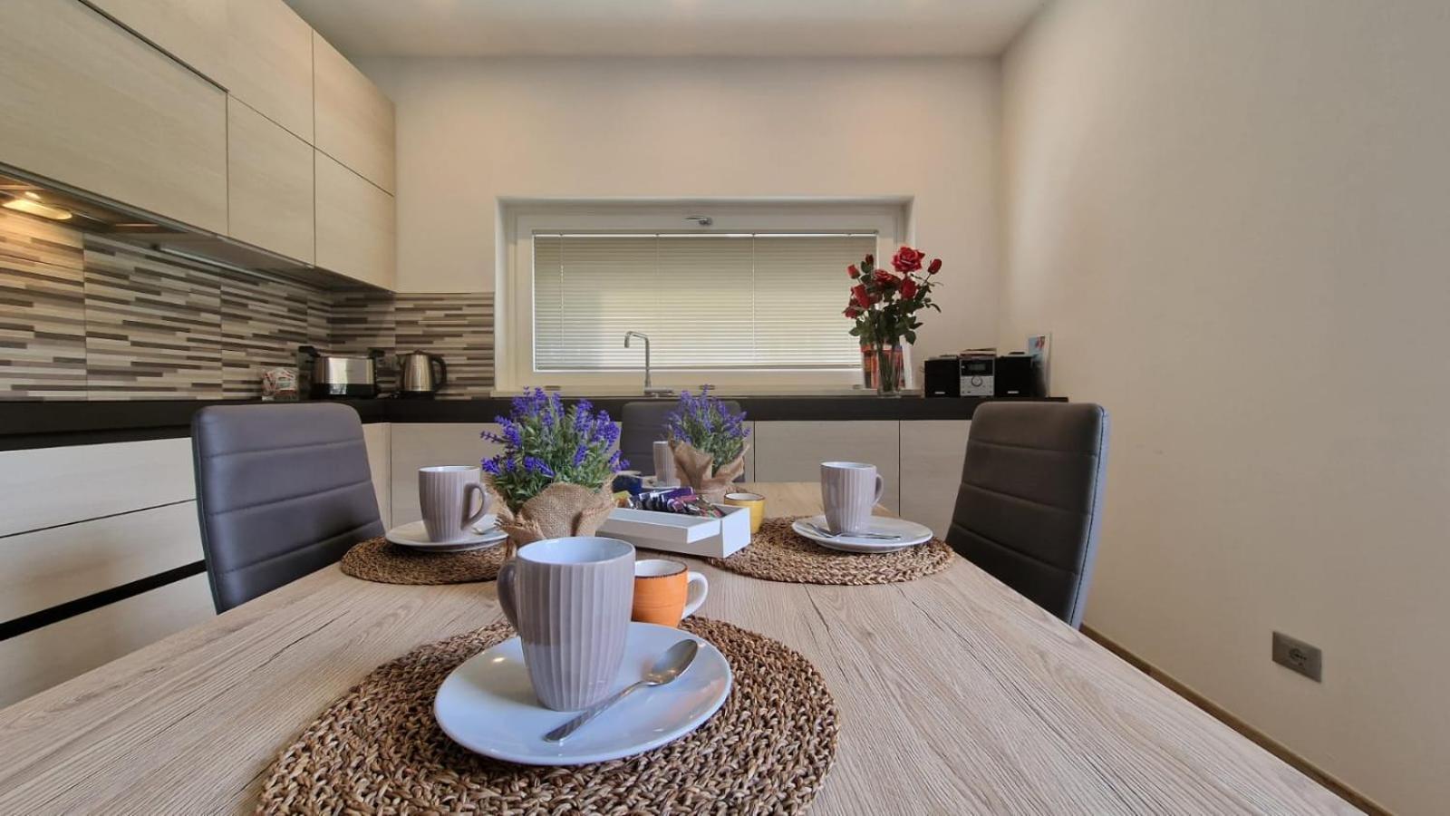 Casa Lina Tirano Lägenhet Exteriör bild